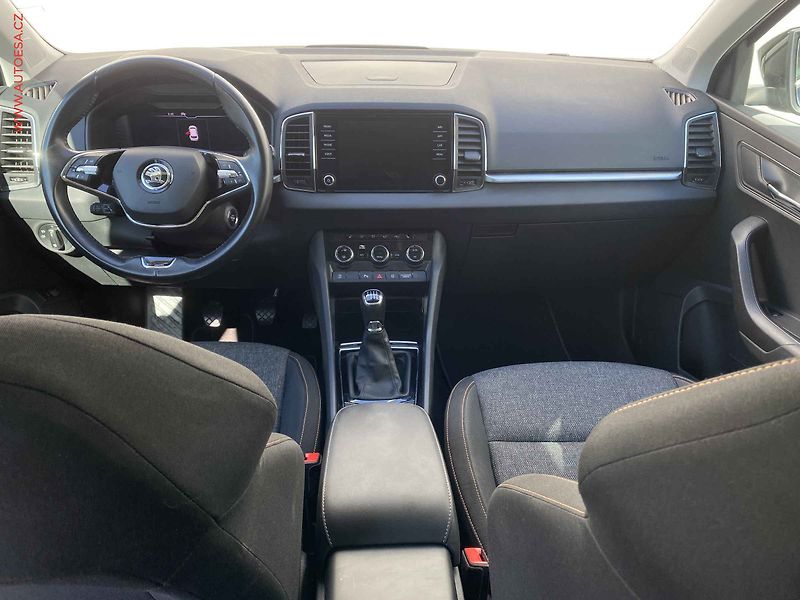 Škoda Karoq (2021) 1.5 TSi, Clever, LED, navi - fotka 8 z 17