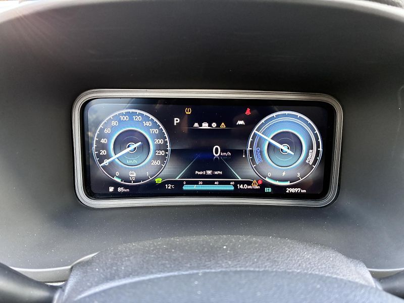 Hyundai Kona EV64kWh-150KW,ZÁRUKA,1.MAJITEL - fotka 18 z 37