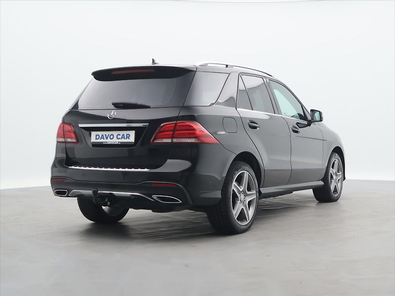 Mercedes-Benz GLE 3,0 350d 190 kW 4MATIC AMG - fotka 7 z 35
