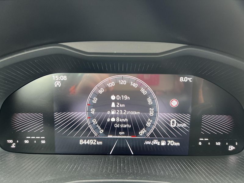 Škoda Kamiq Top Selection 1.5TSi 110kw ČR - fotka 16 z 45