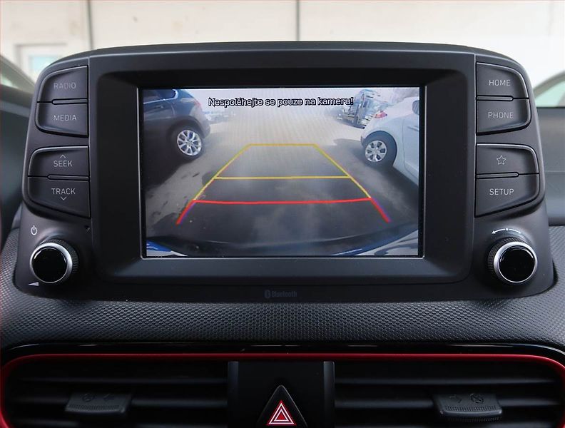 Hyundai Kona (2018) 1.0 T-GDI, Kůže, Tempomat - fotka 13 z 15