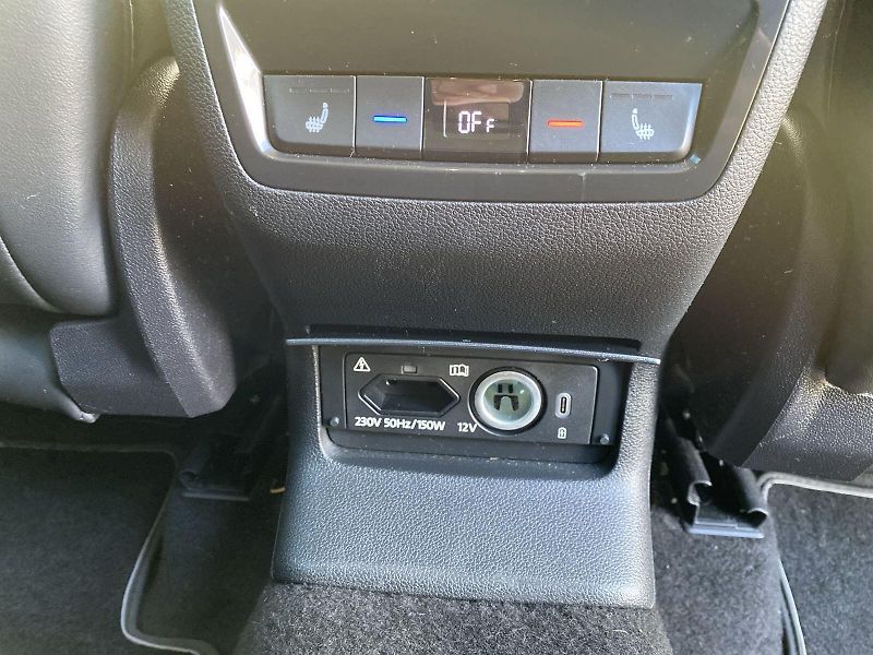 Škoda Kodiaq (2021) 2.0 TDI 4x4 DSG L&K - fotka 34 z 48
