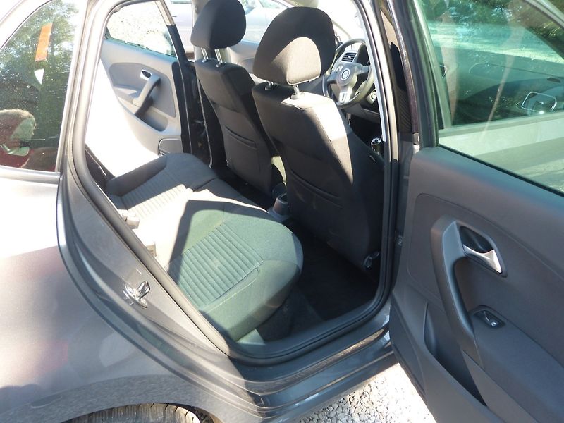 Volkswagen Polo 1.2 TSI - fotka 12 z 18