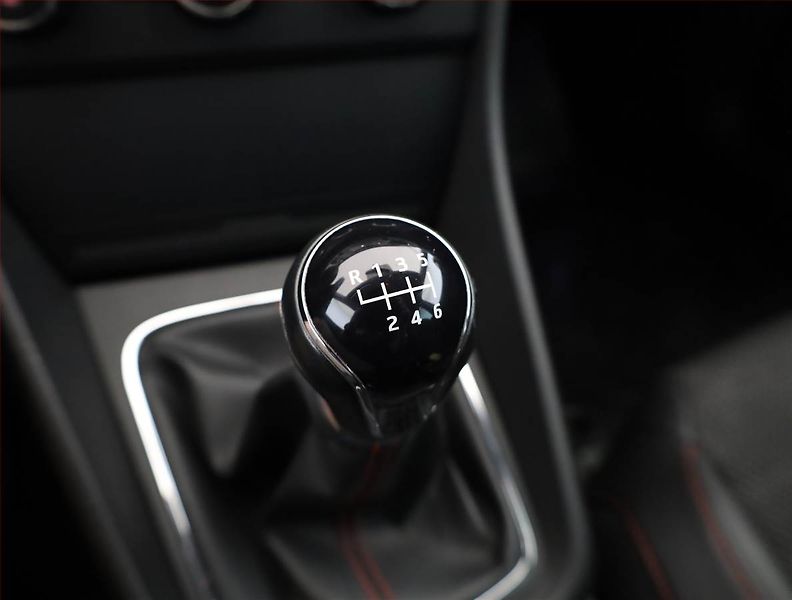 Seat Leon (2015) 1.4 TSI, Kůže, Tempomat - fotka 12 z 18