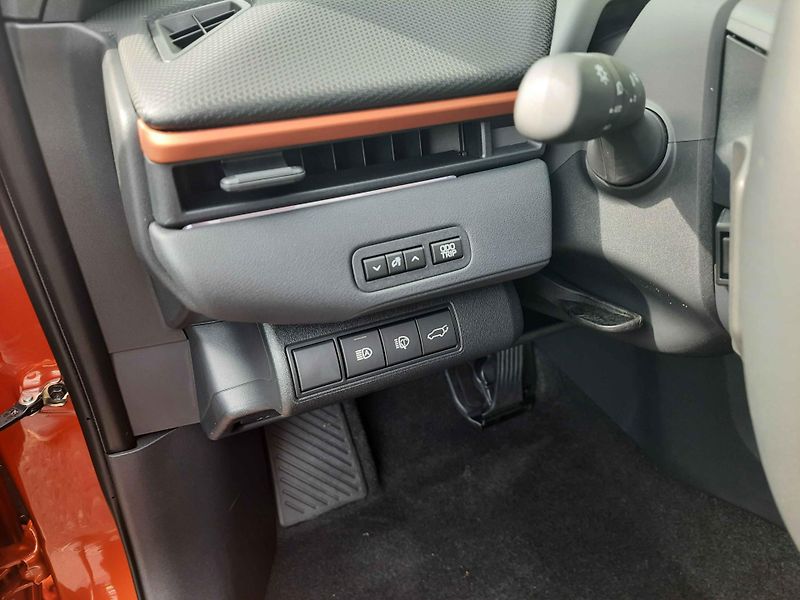 Subaru Uncharted (2026) Executive 77 kWh AWD 252 kW - fotka 10 z 55