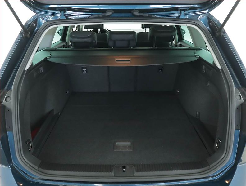 Volkswagen Passat (2022) Alltrack 2.0 TDI - fotka 14 z 18
