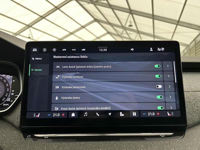 Škoda Octavia 2.0 TDI Top selection - fotka 10 z 26