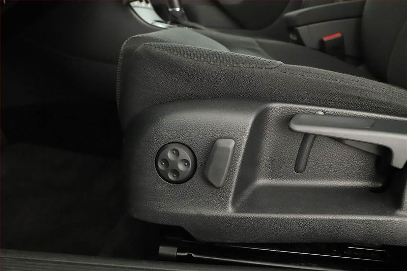 Volkswagen Passat (2007) 2.0 FSI, Automat, nová STK - fotka 13 z 14
