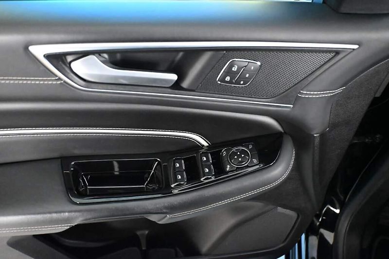 Ford S-MAX (2019) 2.0 VIGNALE LED ACC Tažné Masá - fotka 15 z 39