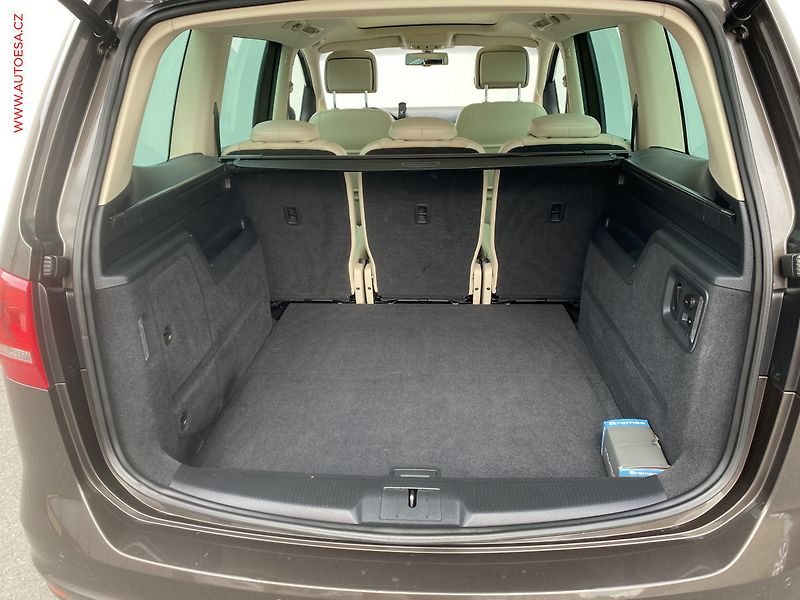 Volkswagen Sharan (2014) 2.0 TDi 4x4, Highline, bixen - fotka 7 z 20