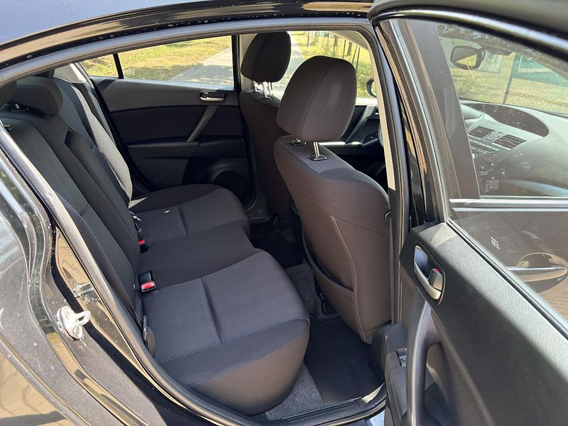 Mazda 3 1.6 High-Line - fotka 22 z 30