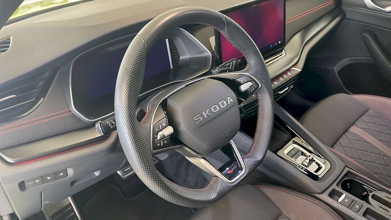 Škoda Octavia (2025) Kombi RS 2.0TSI 195kW DSG - fotka 19 z 31