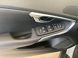 Volvo V40 CROSS COUNTRY T4  - REZERVACE - náhled 18