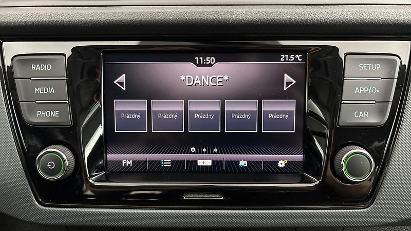Škoda Fabia 1.0 TSI Active - fotka 11 z 23