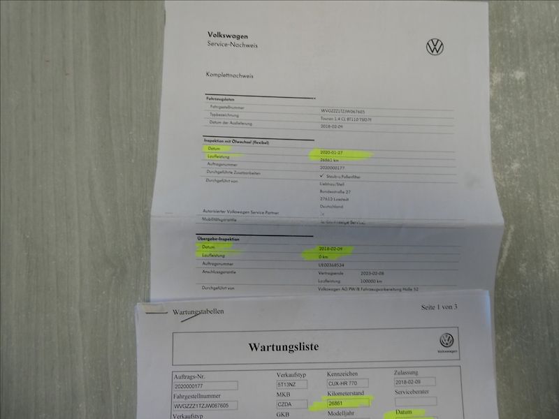 Volkswagen Touran 1,4 TSi 110kW DSG, navi, závěs - fotka 40 z 43
