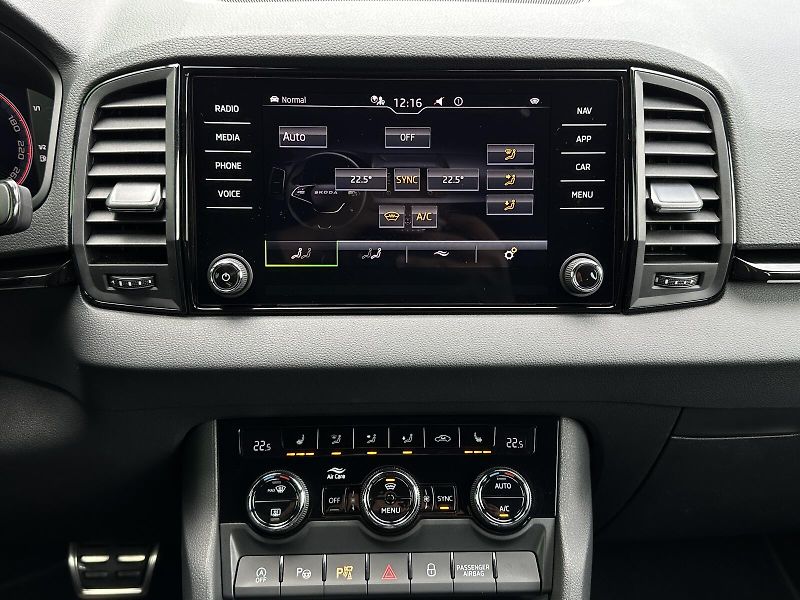 Škoda Karoq 2.0TDi 4x4 DSG 150PS Sportline - fotka 25 z 47