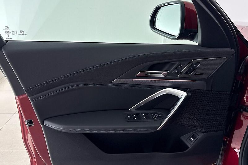 BMW iX1 xDrive30 - fotka 15 z 23