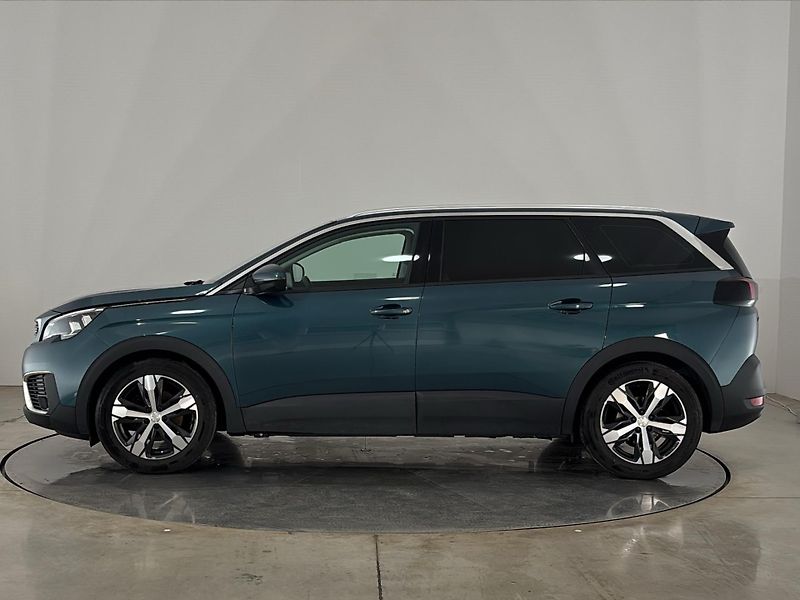 Peugeot 5008 Active, 7 míst - fotka 31 z 56