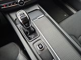Volvo XC60 2,0 D3 MOMENTUM+ MAN - náhled 18