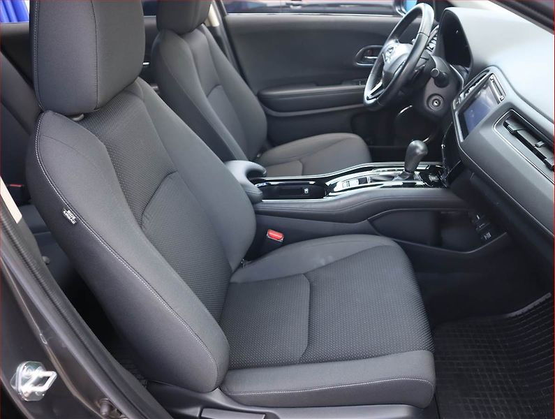 Honda HR-V (2019) Elegance 1.5 i-VTEC, Automat - fotka 9 z 19