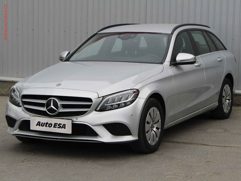 Mercedes-Benz Třídy C (2021) 1.6 d C 200 d, AT, LED, park - fotka 3 z 24
