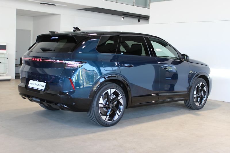 Opel Grandland (2025) Ultimate 1.6 PHEV (143kW/195k) - fotka 6 z 23