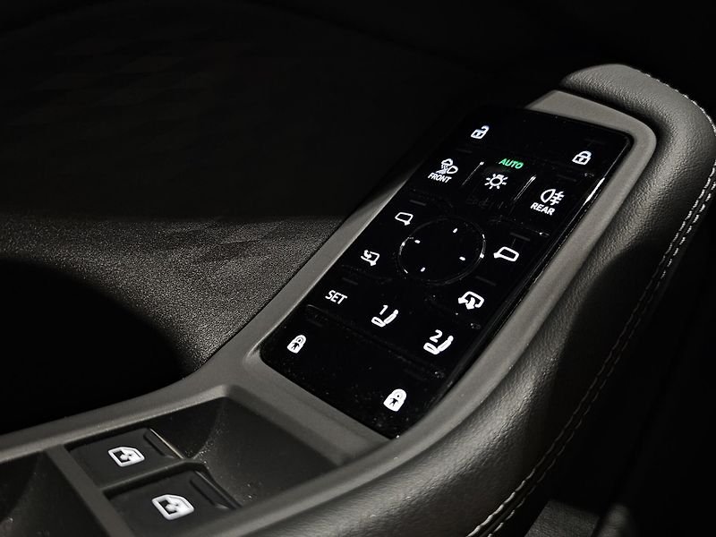 Audi A6 3.0TFSI q S-Line B&O HuD 360 - fotka 20 z 22
