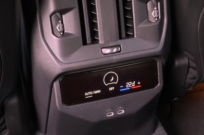 BMW X3 20d, Tažné, HUD, ACC, 360°,H/K - fotka 42 z 50