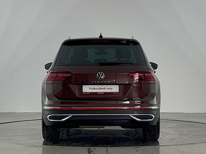 Volkswagen Tiguan Elegance DSG - fotka 17 z 28