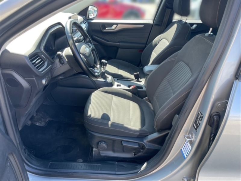 Ford Kuga 1,5 EB 110 Titanium - fotka 7 z 11