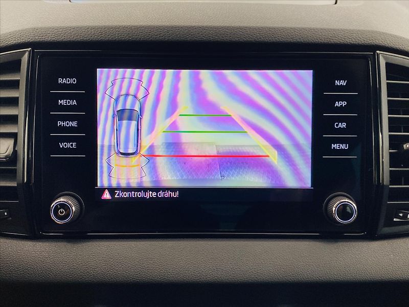 Škoda Karoq 1,5 TSI 110kW DSG Selection - fotka 14 z 26