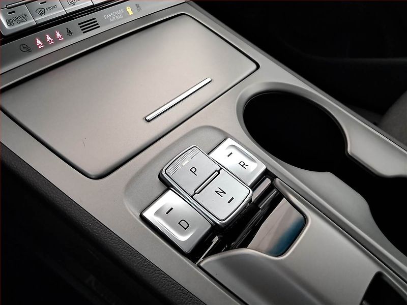 Hyundai Kona (2022) Electric 39 kWh, SoH 100% - fotka 13 z 18