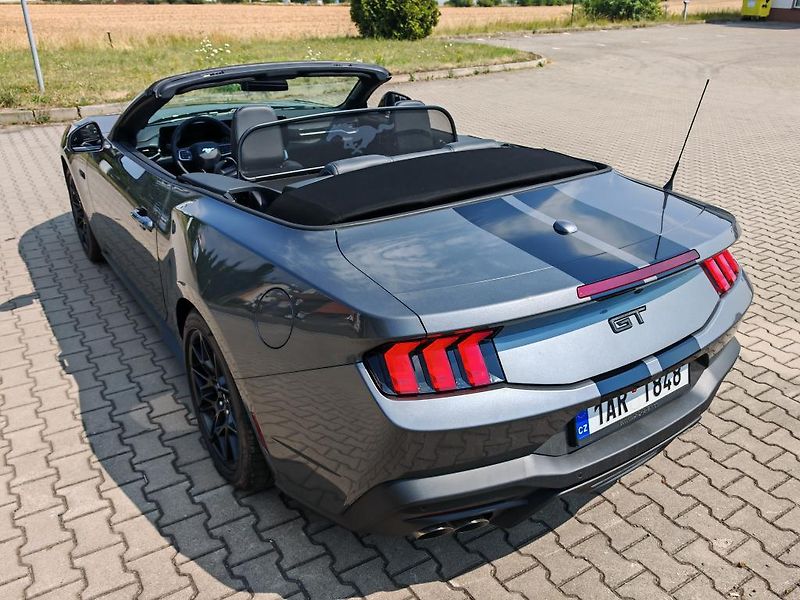 Ford Mustang 5.0 GT Cabrio zár. 5 Let - fotka 4 z 29