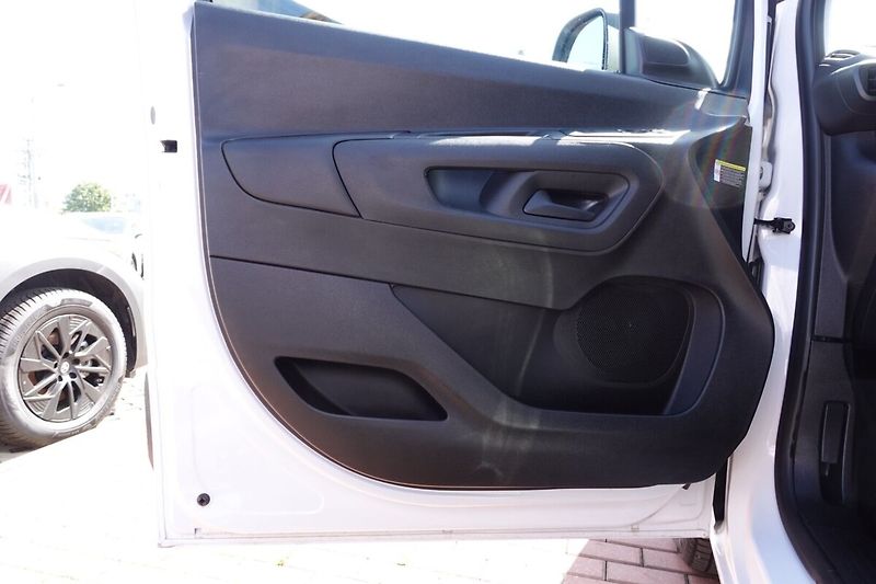 Toyota ProAce City 1.5D-4D 100 4D Panel Van Short - fotka 8 z 23