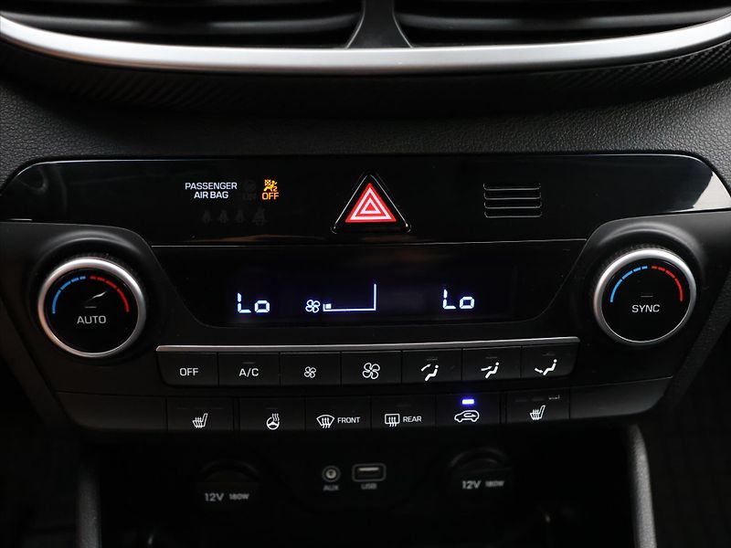 Hyundai Tucson 1,6 CRDI 85kW Style CZ 121tkm - fotka 23 z 34