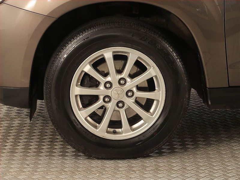 Mitsubishi ASX (2013) 1.8 DI-D MIVEC, 4X4 - fotka 14 z 17