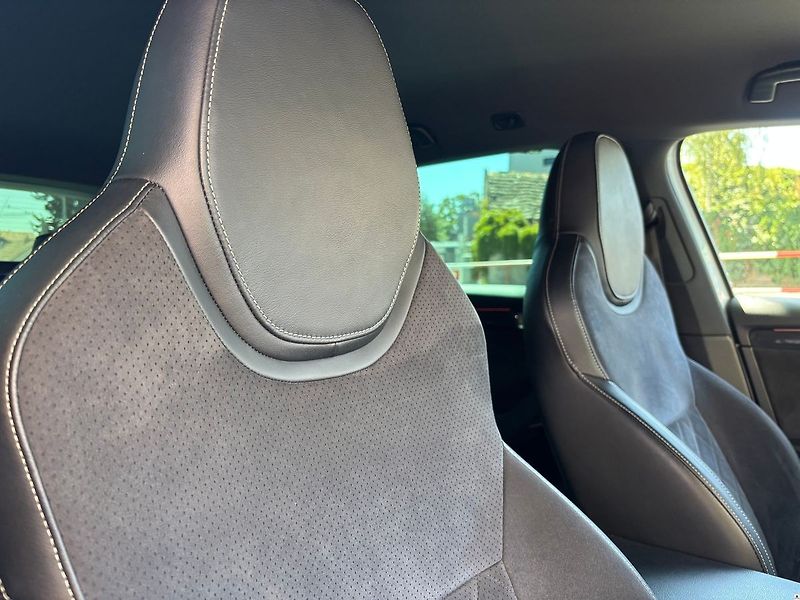 Škoda Superb 2.0TDI-AT/2018/SPORTLINE-ZÁRUK - fotka 29 z 55