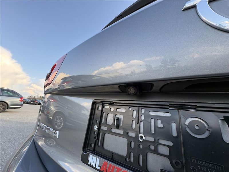 Opel Insignia 1,6 CDTi100kW,Led,Nové rozvody - fotka 33 z 39