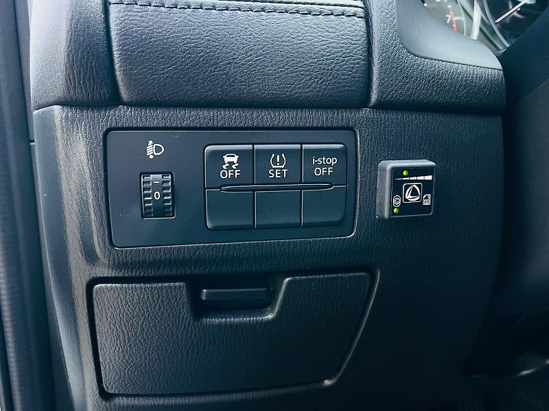 Mazda 6 2.0i 1.MAJITEL SERVISKA LPG - fotka 44 z 48