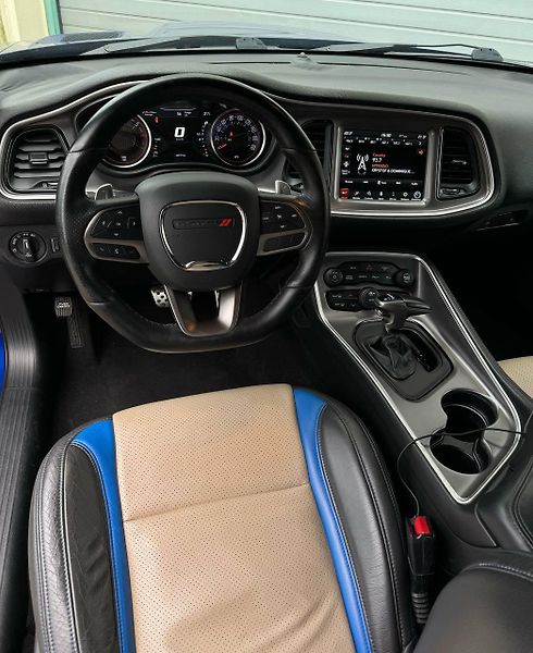 Dodge Challenger (2021)  R/T SCAT PACK AUTOMAT 362KW - fotka 11 z 16