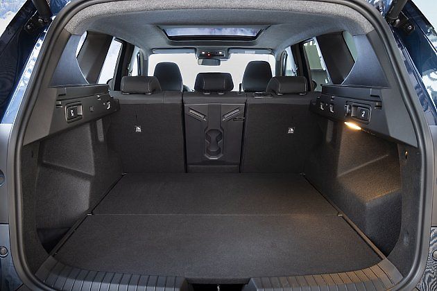 V interiéru půjde přepravovat delší věci, zdroj: Se svolením Dacia