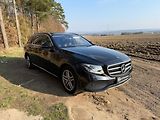 Mercedes-Benz Třídy E E 220D 4MATIC, AMG PAKET - náhled 1