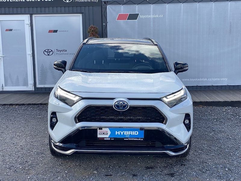 Toyota RAV4 2.5Plug-in, ČR, Executive, 4x4 - fotka 3 z 19