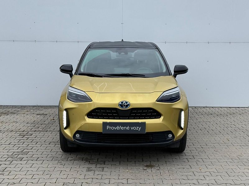 Toyota Yaris Cross 1.5 HSD e-CVT Executive FWD - fotka 4 z 27