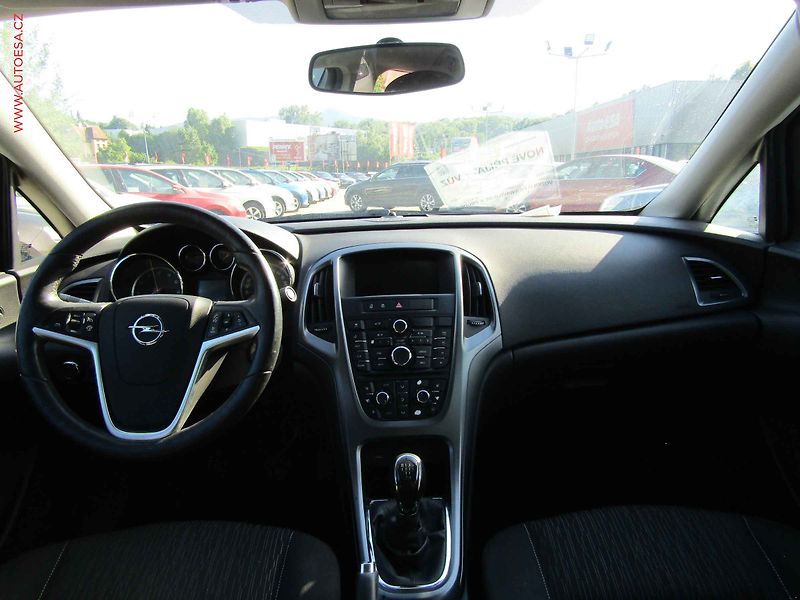 Opel Astra (2014) 1.6i, ČR, servis.kniha - fotka 8 z 20