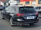 Volkswagen Passat (2018) 2.0TDi, ČR, Highline - náhled 4