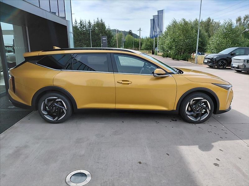 Kia K4 (2026) 1,6   T-GDI SW 7DCT TOP,17,SPT - fotka 4 z 15