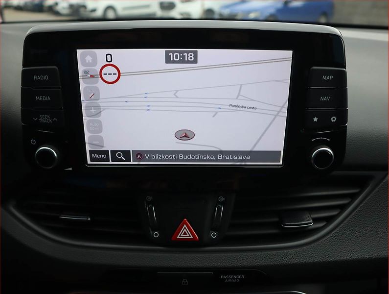 Hyundai i30 (2019) Style 1.4 T-GDI, Serv.kniha - fotka 13 z 21