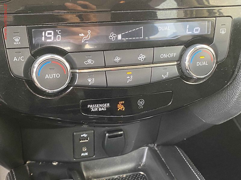 Nissan X-Trail (2018) 1.6 dCi, N-Connecta, panor - fotka 14 z 17