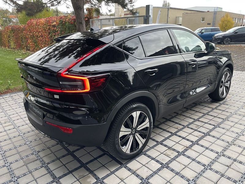 Volvo C40 Recharge Twin motor 82kWh - fotka 36 z 38